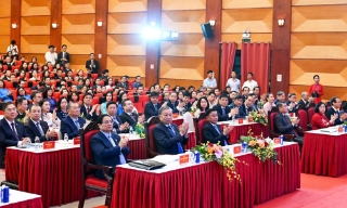  Đổi mới phương thức hoạt động của đoàn thể, tập hợp và phát huy hiệu quả sức mạnh lòng dân